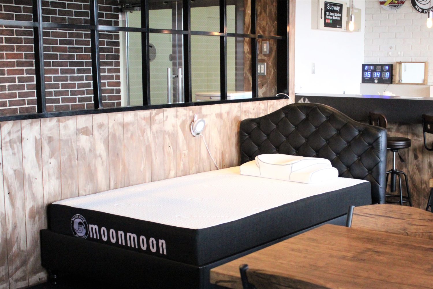 ムーンムーン㈱が光目覚まし時計をリニューアル！ | COCO COLOR  